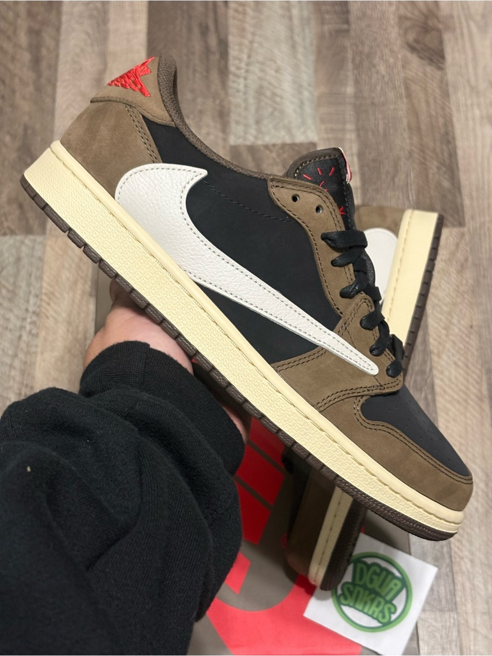 Jordan 1 low × Travis Scott Mocha Low